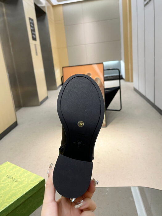 구찌 레터링 로고 앵클 부츠 레플리카 미러급 SA급 S급 고퀄리티 최상급 하이엔드 신발 [여성] 9