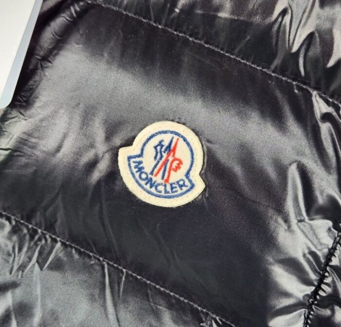 몽클레어 보르메스 후드 패딩 조끼 레플리카 미러급 SA급 S급 고퀄리티 하이엔드 최상급 의류 [남성] 15