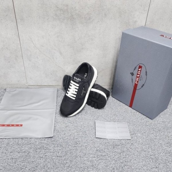 프라다 리나일론 브러시드 스니커즈 레플리카 미러급 SA급 S급 고퀄리티 최상급 하이엔드 신발 [남성]