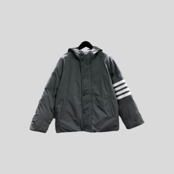 톰브라운 다운 자켓 (그레이,네이비) 레플리카 미러급 SA급 S급 고퀄리티 하이엔드 최상급 의류 [남성여성공용]