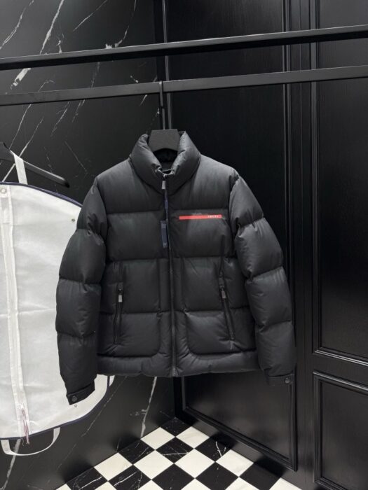 프라다 러버 로고 다운 패딩 자켓 레플리카 미러급 SA급 S급 고퀄리티 하이엔드 최상급 의류 [남성] 2