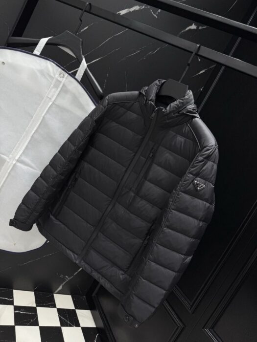 프라다 파이핑 다운 패딩 자켓 레플리카 미러급 SA급 S급 고퀄리티 하이엔드 최상급 의류 [남성] 6