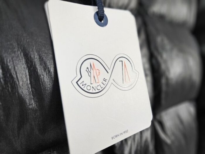 몽클레어 마야70 구스다운 패딩자켓 레플리카 미러급 SA급 S급 고퀄리티 하이엔드 최상급 의류 [남성여성공용] 17