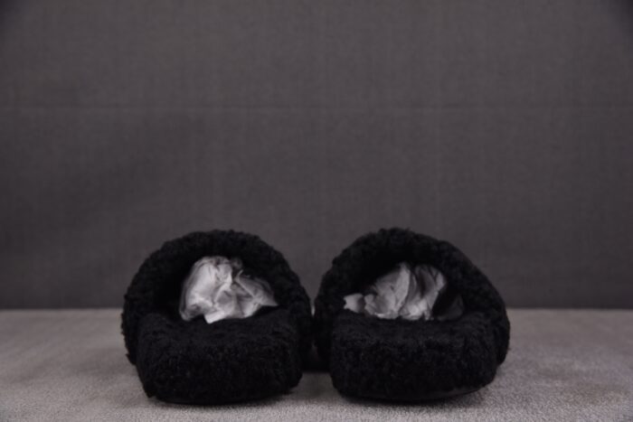 발렌시아가 퍼 슬리퍼 화이트 레플리카 미러급 SA급 S급 고퀄리티 최상급 하이엔드 신발 [남성여성공용] 5