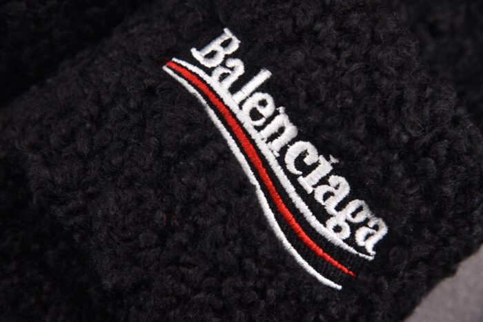 발렌시아가 퍼 슬리퍼 화이트 레플리카 미러급 SA급 S급 고퀄리티 최상급 하이엔드 신발 [남성여성공용] 8