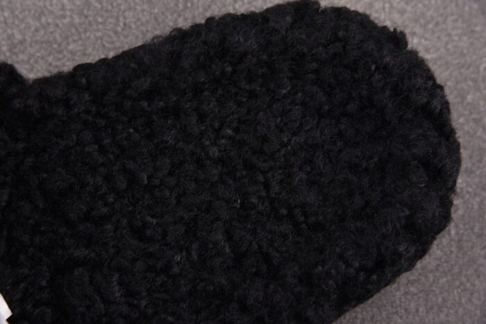 발렌시아가 퍼 슬리퍼 화이트 레플리카 미러급 SA급 S급 고퀄리티 최상급 하이엔드 신발 [남성여성공용] 9