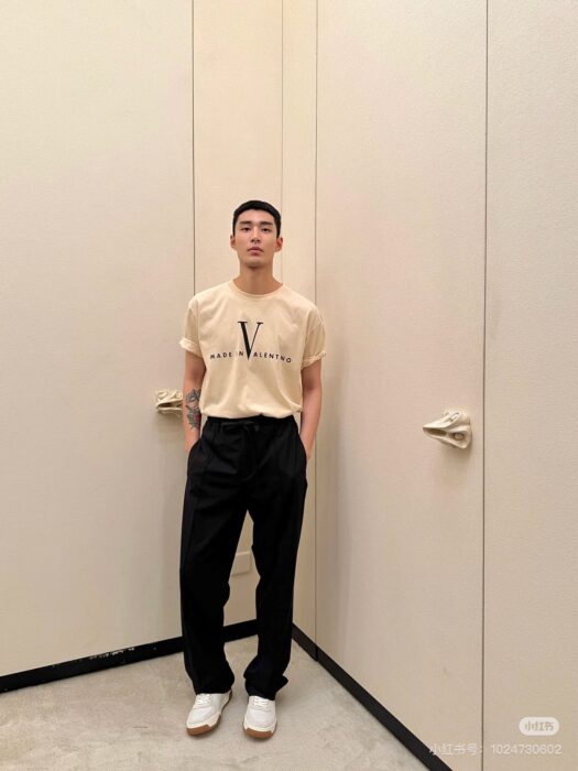 발렌티노 'Made In Valentino' 프린트 코튼 티셔츠 레플리카 미러급 SA급 S급 고퀄리티 하이엔드 최상급 의류 [남성여성공용] 5