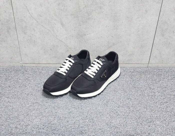 프라다 리나일론 브러시드 스니커즈 레플리카 미러급 SA급 S급 고퀄리티 최상급 하이엔드 신발 [남성] 2