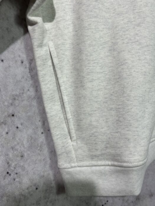 아크네스튜디오 순색 뒷면 자수 지퍼 자켓 라이트 그레이 레플리카 미러급 SA급 S급 고퀄리티 하이엔드 최상급 의류 [남성여성공용] 12