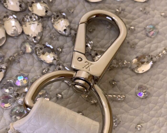 루이비통 카퓌신 미니 M25934 화이트 레플리카 미러급 SA급 S급 고퀄리티 최상급 하이엔드 가방 [여성] 8