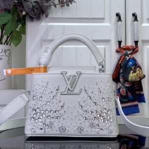 루이비통 카퓌신 미니 M25934 화이트 레플리카 미러급 SA급 S급 고퀄리티 최상급 하이엔드 가방 [여성]