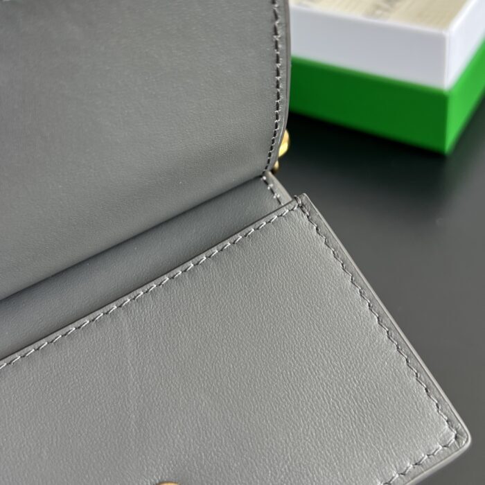 보테가베네타 솔스티스 비즈니스 카드 케이스 그레이 810596 레플리카 미러급 SA급 S급 고퀄리티 최상급 하이엔드 지갑 [남성여성공용] 8