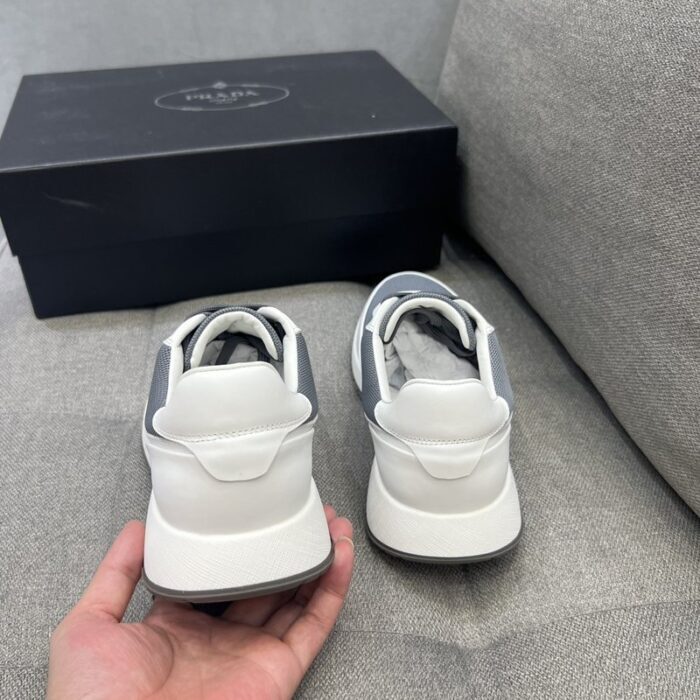 프라다 클래식 스니커즈 레플리카 미러급 SA급 S급 고퀄리티 최상급 하이엔드 신발 [남성] 4