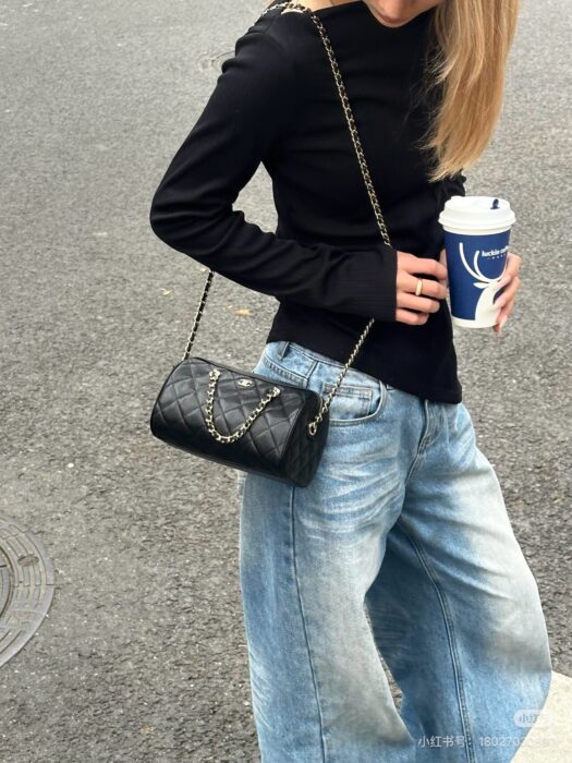 샤넬 체인핸들 미니 볼링백 블랙 샴페인골드 캐비어 레플리카 미러급 SA급 S급 고퀄리티 최상급 하이엔드 가방 [여성]