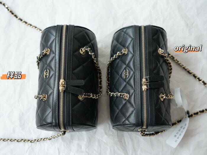 샤넬 체인핸들 미니 볼링백 블랙 샴페인골드 캐비어 레플리카 미러급 SA급 S급 고퀄리티 최상급 하이엔드 가방 [여성] 5