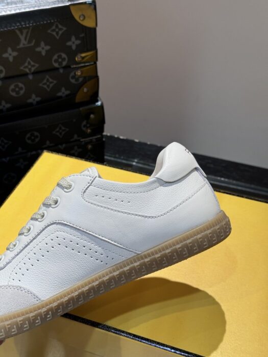 펜디 플레어 로우탑 스니커즈 레플리카 미러급 SA급 S급 고퀄리티 최상급 하이엔드 신발 [남성여성공용] 4