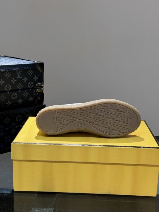 펜디 플레어 로우탑 스니커즈 레플리카 미러급 SA급 S급 고퀄리티 최상급 하이엔드 신발 [남성여성공용] 9