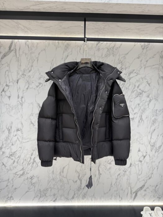 프라다 포켓로고 구스다운 후드 패딩 자켓 레플리카 미러급 SA급 S급 고퀄리티 하이엔드 최상급 의류 [남성] 2