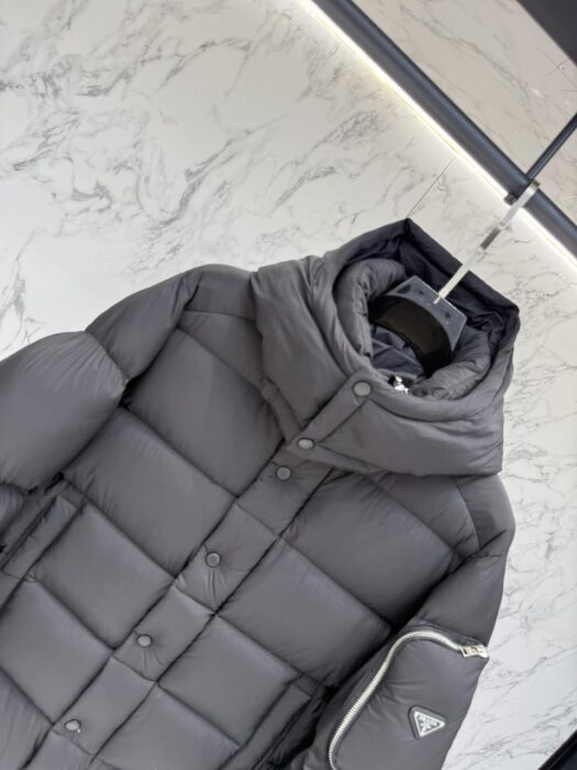 프라다 포켓로고 구스다운 후드 패딩 자켓 레플리카 미러급 SA급 S급 고퀄리티 하이엔드 최상급 의류 [남성] 5