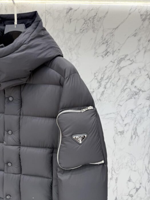 프라다 포켓로고 구스다운 후드 패딩 자켓 레플리카 미러급 SA급 S급 고퀄리티 하이엔드 최상급 의류 [남성] 7