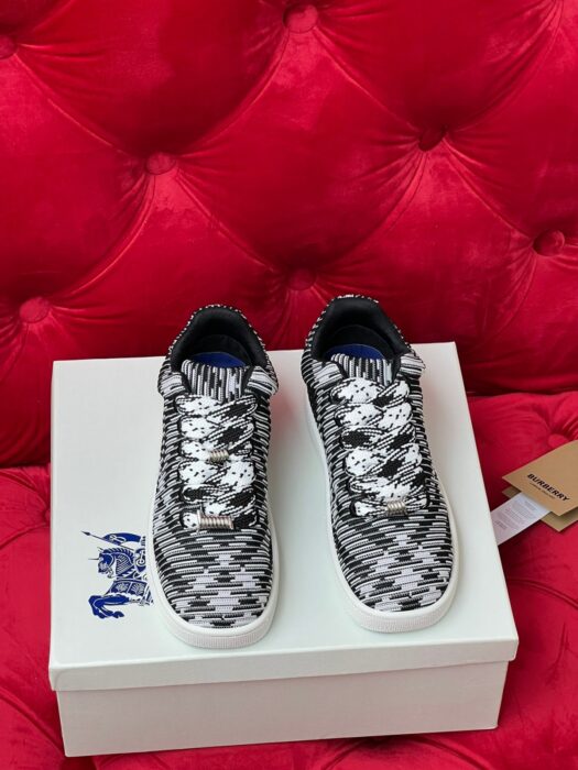 버버리 박스 스니커즈 레플리카 미러급 SA급 S급 고퀄리티 최상급 하이엔드 신발 [남성여성공용] 4