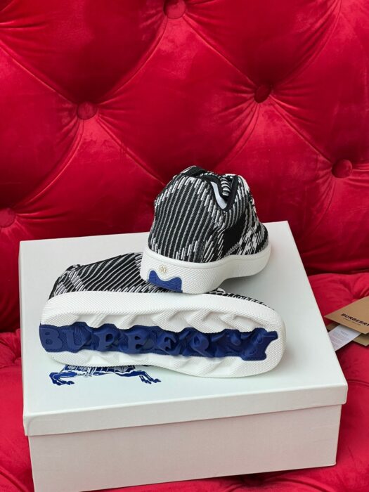 버버리 박스 스니커즈 레플리카 미러급 SA급 S급 고퀄리티 최상급 하이엔드 신발 [남성여성공용] 9