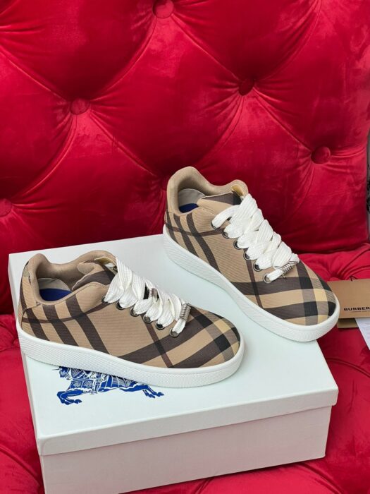 버버리 박스 스니커즈 레플리카 미러급 SA급 S급 고퀄리티 최상급 하이엔드 신발 [남성여성공용] 7