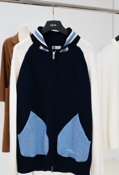 디올 은방울꽃 바시티 가디건 레플리카 미러급 SA급 S급 고퀄리티 하이엔드 최상급 의류 [남성여성공용] 12