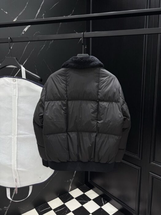 프라다 시어링 다운 패딩 자켓 레플리카 미러급 SA급 S급 고퀄리티 하이엔드 최상급 의류 [남성] 6