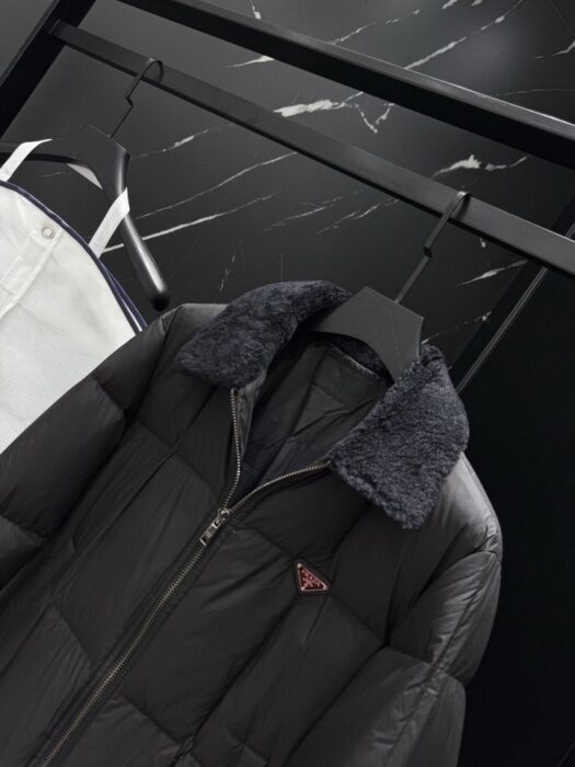 프라다 시어링 다운 패딩 자켓 레플리카 미러급 SA급 S급 고퀄리티 하이엔드 최상급 의류 [남성] 7