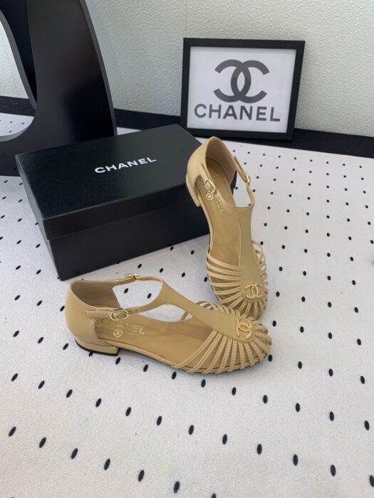 샤넬 인터로킹 CC T스트랩 샌들 레플리카 미러급 SA급 S급 고퀄리티 최상급 하이엔드 신발 [여성] 3