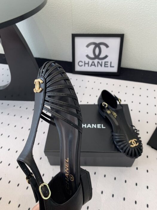 샤넬 인터로킹 CC T스트랩 샌들 레플리카 미러급 SA급 S급 고퀄리티 최상급 하이엔드 신발 [여성] 3
