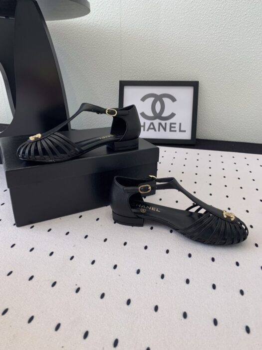 샤넬 인터로킹 CC T스트랩 샌들 레플리카 미러급 SA급 S급 고퀄리티 최상급 하이엔드 신발 [여성] 5