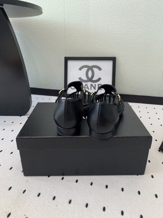 샤넬 인터로킹 CC T스트랩 샌들 레플리카 미러급 SA급 S급 고퀄리티 최상급 하이엔드 신발 [여성] 2