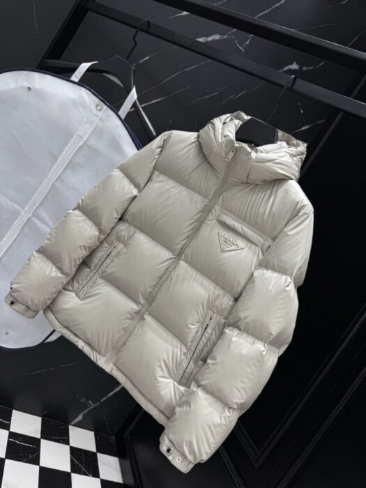 프라다 나일론 라케 다운 패딩 자켓 레플리카 미러급 SA급 S급 고퀄리티 하이엔드 최상급 의류 [남성] 4