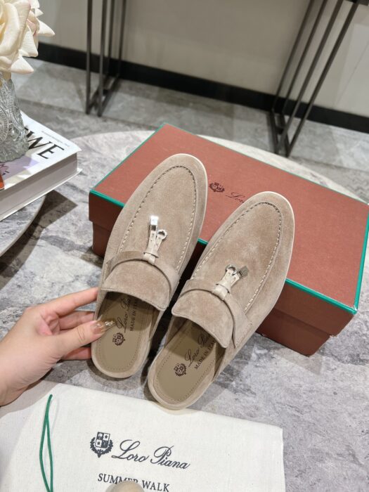 로로피아나 뮬 블로퍼 베이지 레플리카 미러급 SA급 S급 고퀄리티 최상급 하이엔드 신발 [남성여성공용] 4