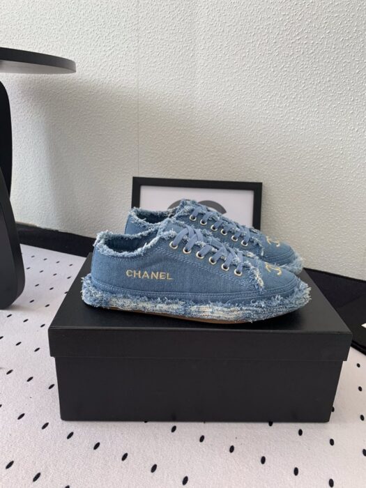 샤넬 태슬 스니커즈 레플리카 미러급 SA급 S급 고퀄리티 최상급 하이엔드 신발 [여성] 2