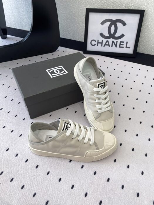 샤넬 로우탑 캔버스 스니커즈 레플리카 미러급 SA급 S급 고퀄리티 최상급 하이엔드 신발 [여성] 4