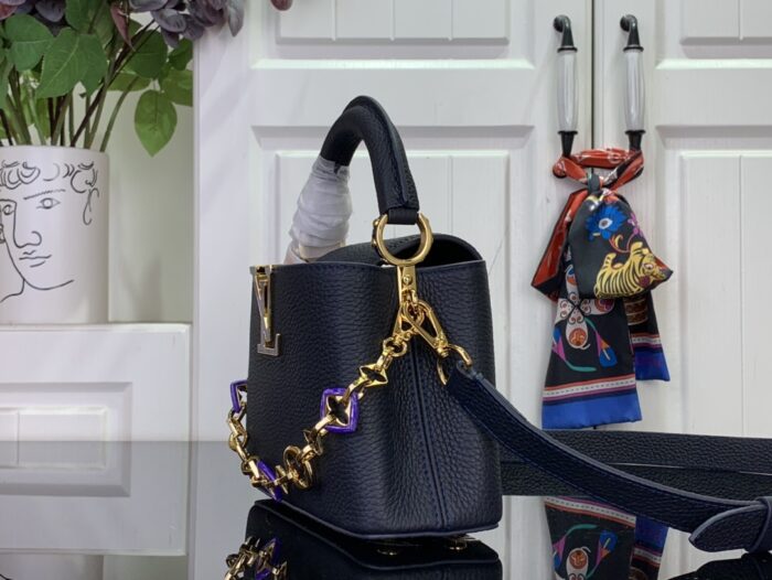 루이비통 카퓌신 미니 M14971 네이비 레플리카 미러급 SA급 S급 고퀄리티 최상급 하이엔드 가방 [여성] 4