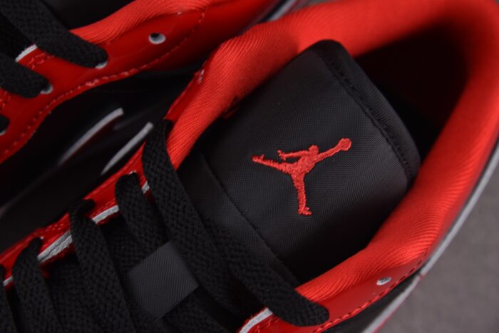 나이키 에어 조던 1 로우 SE 페이턴트 바시티 레드 블랙 HV4089-006 레플리카 미러급 SA급 S급 고퀄리티 최상급 하이엔드 신발 [남성여성공용] 8