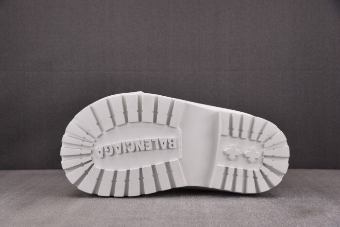 발렌시아가 알래스카 부츠 화이트 레플리카 미러급 SA급 S급 고퀄리티 최상급 하이엔드 신발 [남성여성공용] 4