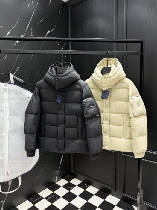 프라다 지퍼 포켓 다운 패딩 자켓 레플리카 미러급 SA급 S급 고퀄리티 하이엔드 최상급 의류 [남성] 2