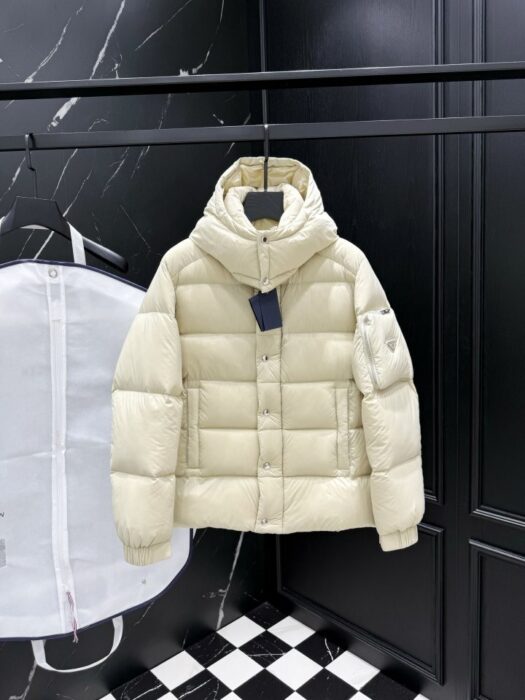 프라다 지퍼 포켓 다운 패딩 자켓 레플리카 미러급 SA급 S급 고퀄리티 하이엔드 최상급 의류 [남성] 3