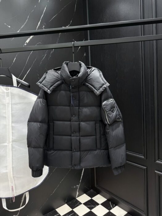 프라다 지퍼 포켓 다운 패딩 자켓 레플리카 미러급 SA급 S급 고퀄리티 하이엔드 최상급 의류 [남성] 7