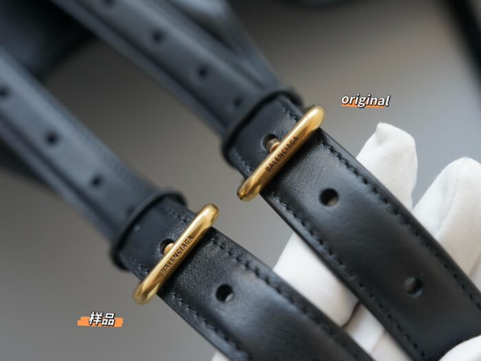 발렌시아가 벨 에어 스몰 호보백 블랙 빈티지 골드 장식 레플리카 미러급 SA급 S급 고퀄리티 최상급 하이엔드 가방 [여성] 16