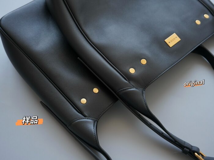 발렌시아가 벨 에어 스몰 호보백 블랙 빈티지 골드 장식 레플리카 미러급 SA급 S급 고퀄리티 최상급 하이엔드 가방 [여성] 12