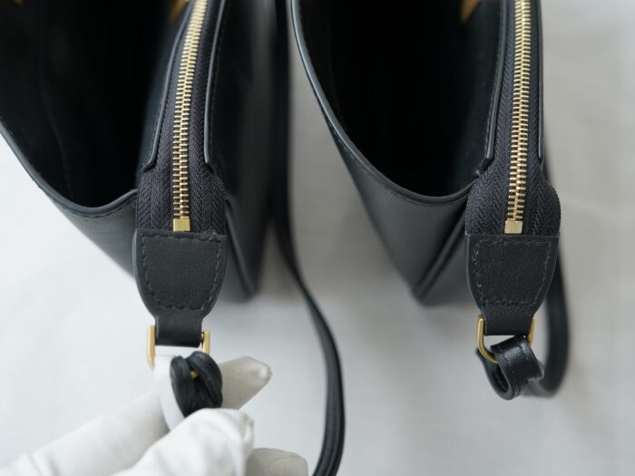 발렌시아가 로데오 슬링 포쉐트 블랙 레플리카 미러급 SA급 S급 고퀄리티 최상급 하이엔드 가방 [여성] 6