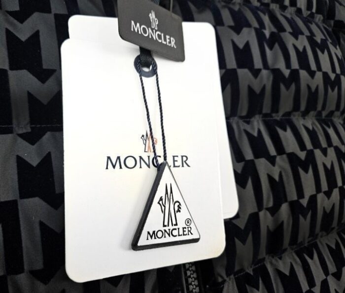 몽클레어 사부아 리버시블 패딩 레플리카 미러급 SA급 S급 고퀄리티 하이엔드 최상급 의류 [남성] 16