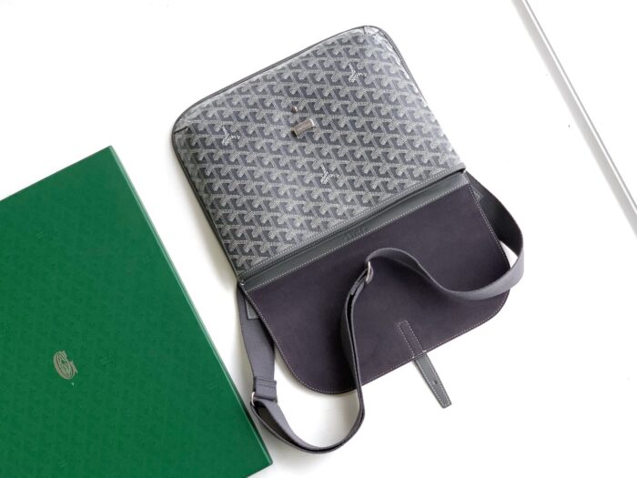 고야드 쿠르지에 메신저백 그레이 레플리카 미러급 SA급 S급 고퀄리티 최상급 하이엔드 가방 [남성여성공용] 4