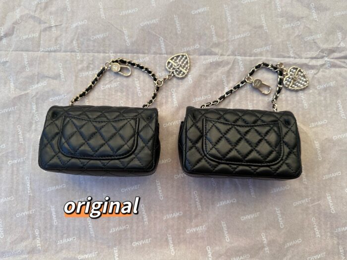 샤넬 클래식 후크 달린 미니백 램스킨 골드 메탈 블랙  레플리카 미러급 SA급 S급 고퀄리티 최상급 하이엔드 가방 [여성] 2